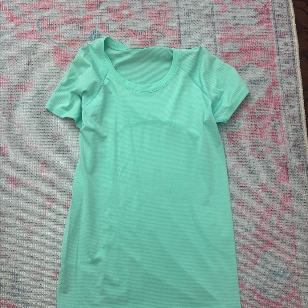 Lululemon Swiftly Tech